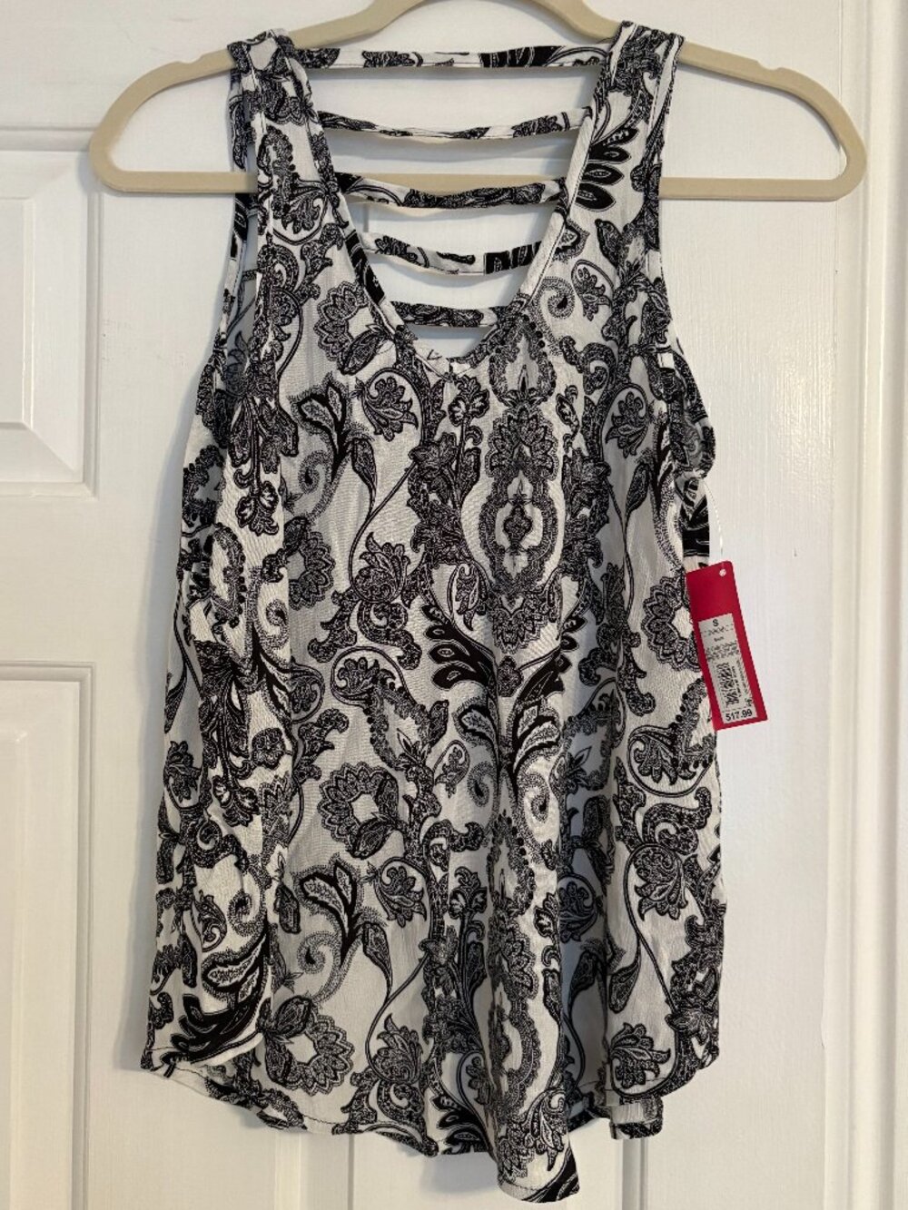 Xhilaration Black & White Paisley Tank - Small - NWT